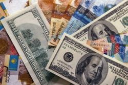 Курс тенге упал к канадскому, австралийскому доллару и доллару США