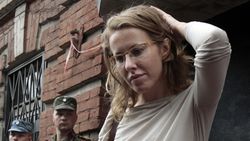 Полиция вернула Ксении Собчак 1,5 млн евро