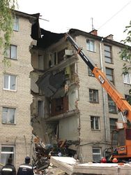 обрушение дома
