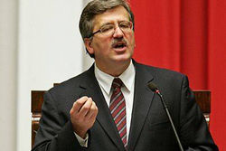 Бронислав Коморовский
