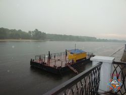 причал оторвался от берега