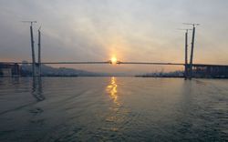 Мост через бухту Золотой Рог