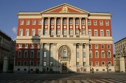 Не заплатили за квартиру – вычтут с зарплаты!