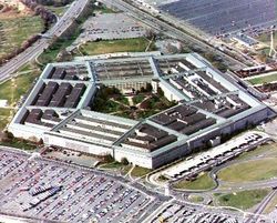 США не могут объяснить на что потрачены 8,7 миллиарда долларов из иракских фондов