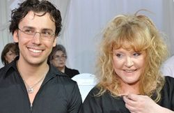 Алла Пугачева напишет мемуары, потому что много неправды говорят