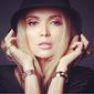Гульнара Каримова разместила в Twitter фотосессию своих ювелирных украшений