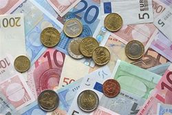 Эксперт: Украина должна решиться на девальвацию, иначе... катастрофа