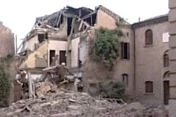 Сильное землетрясение на севере Италии привело жертвам