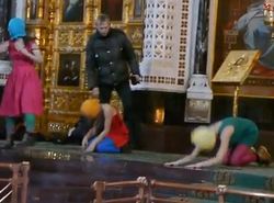 СМИ: пока прокурор лишал Pussy Riot свободы, адвокат забирал бренд