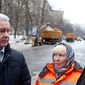 ВКонтакте обсуждают беседу Собянина с дворниками из стран СНГ в Москве