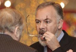 Зачем глава Минобразования Табачник срочно ушел на больничный?