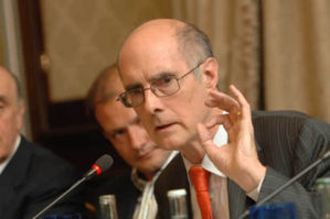 Strobe_Talbott_cortesia_28jul2014.jpg