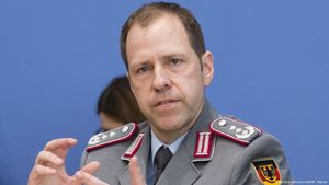37601162_403.jpg