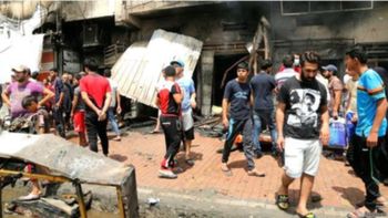 160511102344_iraq_car_bomb_attack_624x35