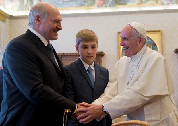 rtsf9ar_lukashenko_papa_rimskiy_francisk