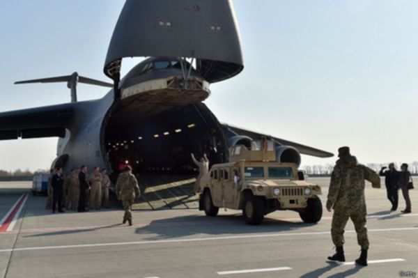 160623171430_humvee_in_kyiv_624x415_gett
