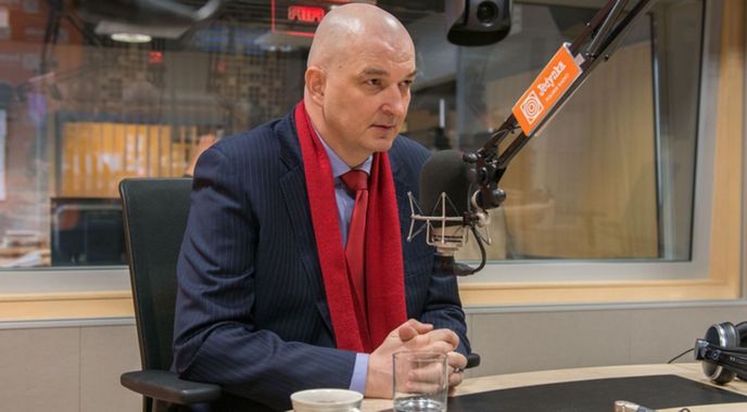 Debski_Slawomir_w_Jedynce.jpg