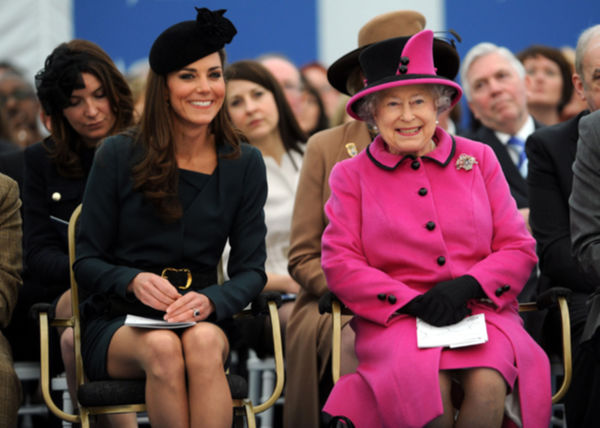 caters_queen_visit_02800.jpg