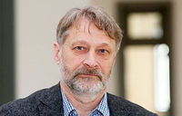 Дмитрий Орешкин