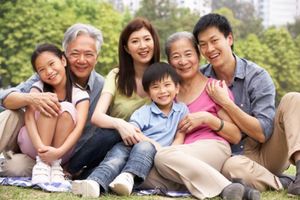 3-chinese_family_shutterstock_monkey_bus