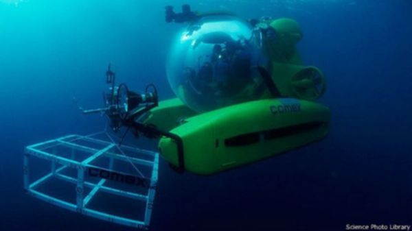 141218130855_deep_glass_sub_to_probe_the