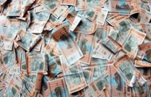 ai-155701-aux-head-20150616_money_bel_36