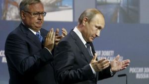 151120104300_kostin_putin_640x360_reuter