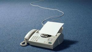 151124115306_retro_fax_machine_624x351_g