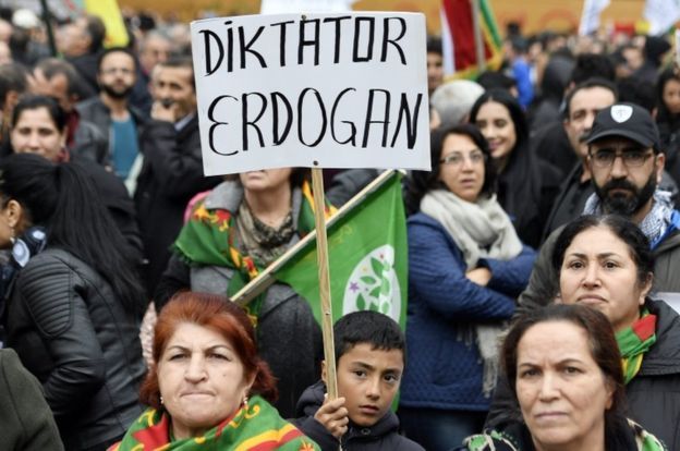 _92598516_erdoganswiss.jpg