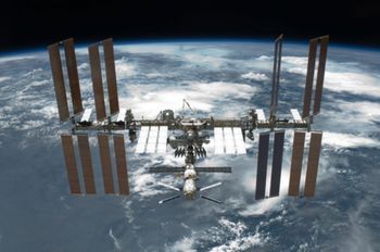 1417648967_international_space_station.j
