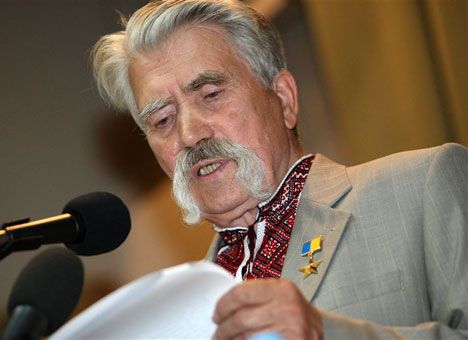 Левко Лукьяненко