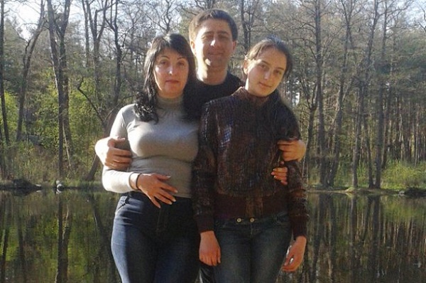 Владимир Рыбак с семьей